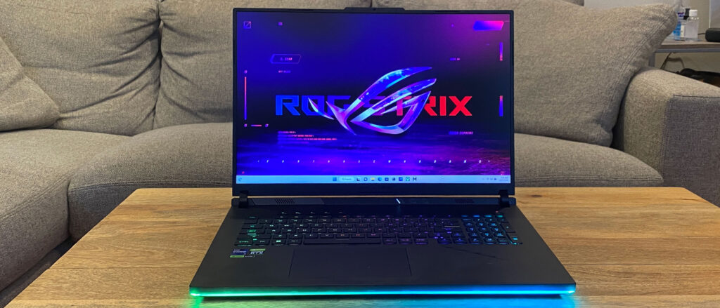 ROG Strix SCAR 18 Ultimate Gaming Review & Specs 01